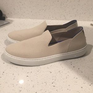 Rothy’ s sand slip on